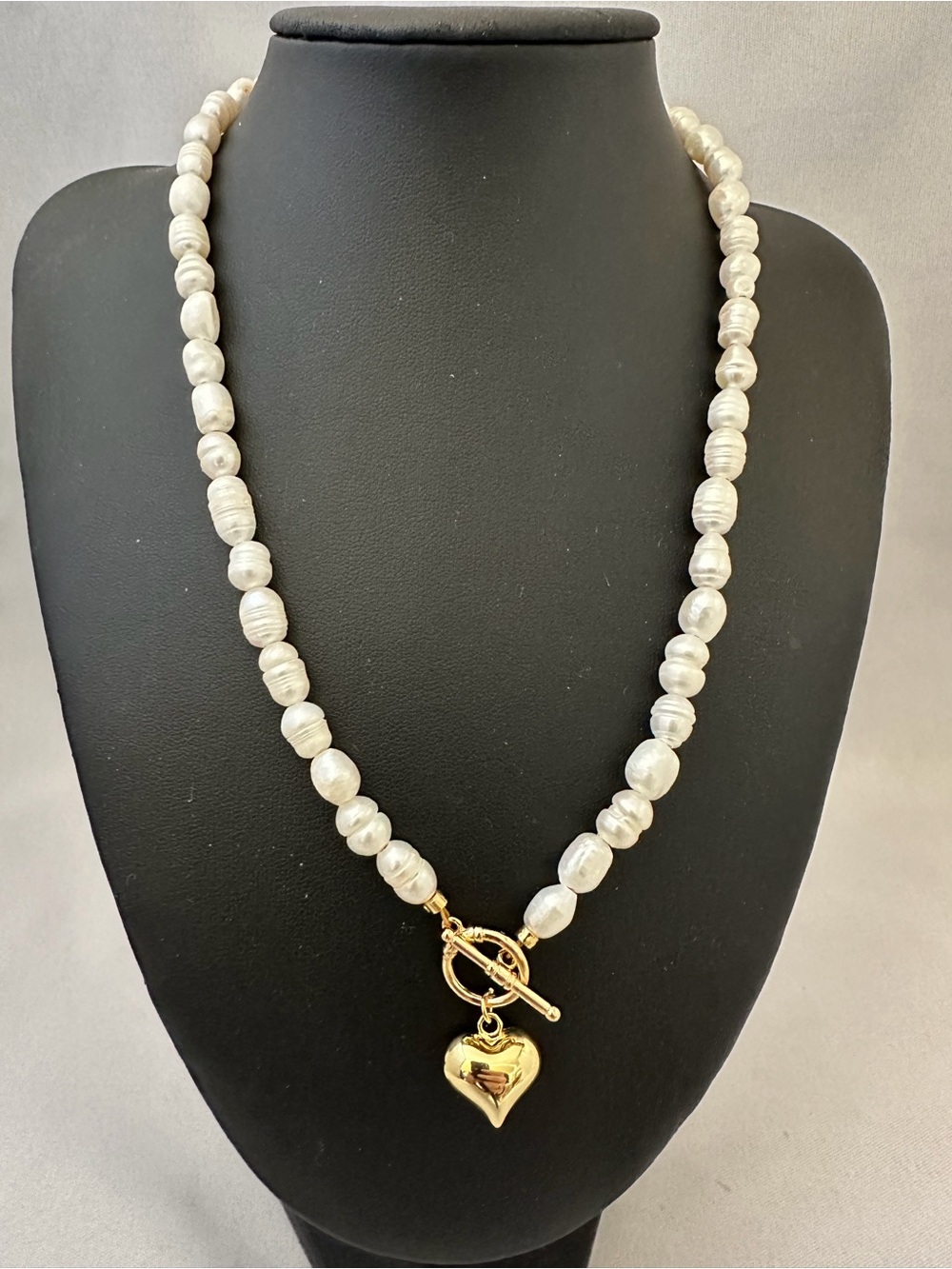 Pearl Bead Necklace with Gold Heart Toggle Pendant - White
